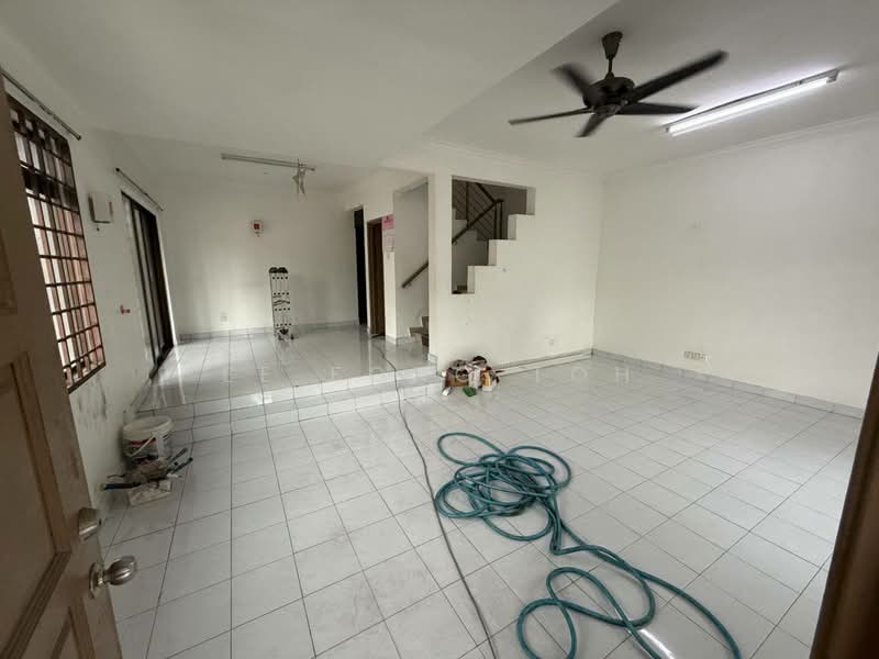 Rumah Teres 2 Tingkat untuk Dijual di Taman Mount Austin (Tebrau) - Ee Fong Toh - Living Room - PropertyGuru.com.my