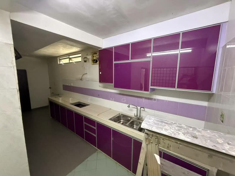 Rumah Teres 2 Tingkat untuk Dijual di Taman Mount Austin (Tebrau) - Ee Fong Toh - Kitchen - PropertyGuru.com.my