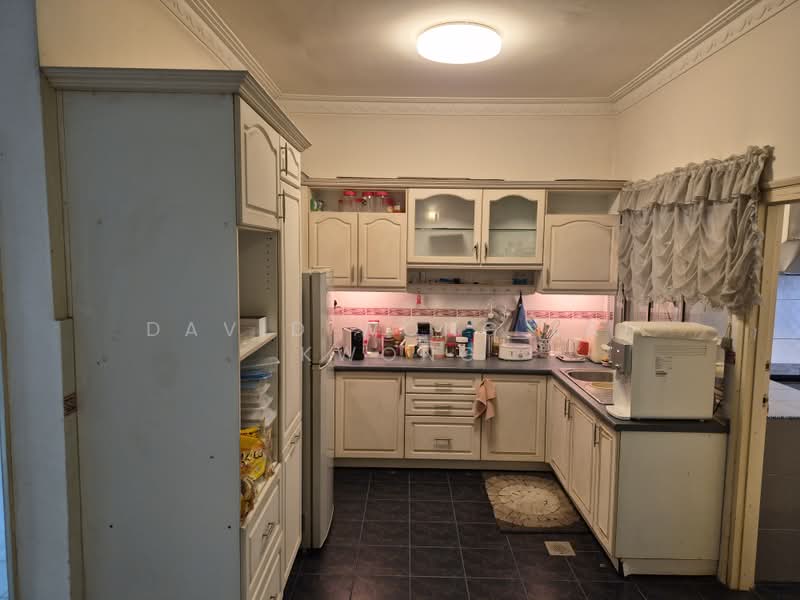 2-storey Terraced House for Sale in Taman Wawasan (Puchong) - David Wong Lai Kwong - Kitchen - PropertyGuru.com.my