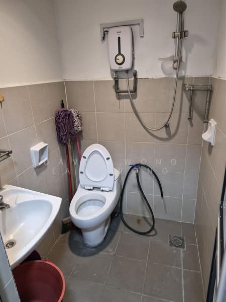 2-storey Terraced House for Sale in Taman Wawasan (Puchong) - David Wong Lai Kwong - Bathroom - PropertyGuru.com.my