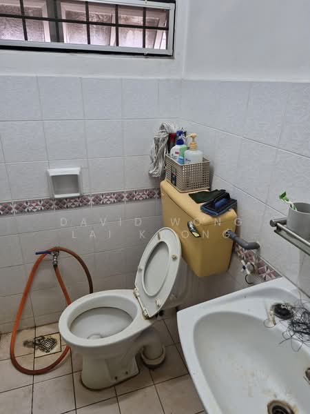 2-storey Terraced House for Sale in Taman Wawasan (Puchong) - David Wong Lai Kwong - Bathroom - PropertyGuru.com.my