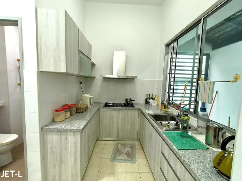 Rumah Berkembar untuk Dijual di Setia Damai (Setia Alam) - Daniel Kok - Kitchen - PropertyGuru.com.my