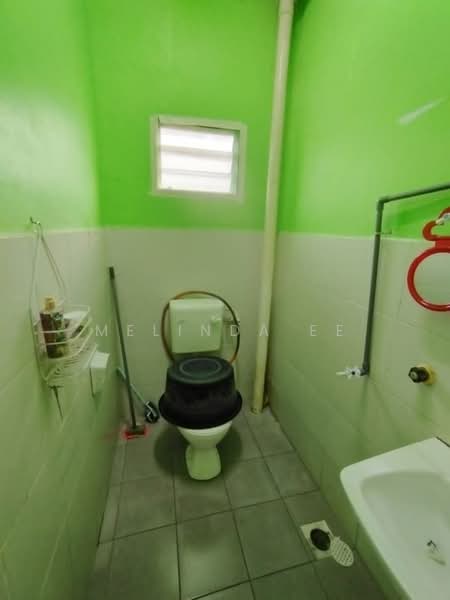 2-storey Terraced House for Sale in Taman Scientex Kulai (Sedenak) - Melinda Ee - Bathroom - PropertyGuru.com.my