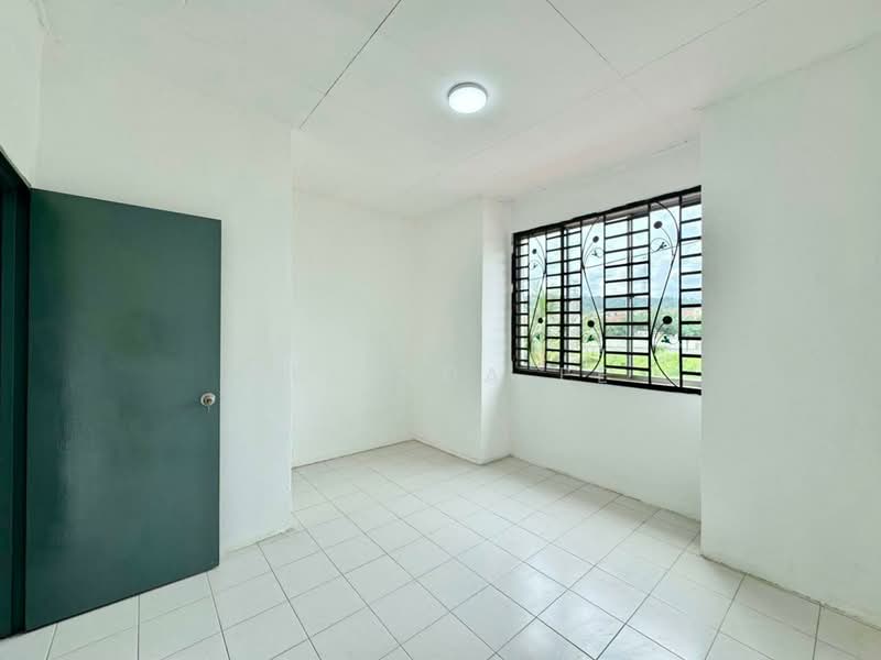 Rumah Teres 2 Tingkat untuk Dijual di Taman Scientex Kulai (Sedenak) - Melinda Ee - Interior - PropertyGuru.com.my