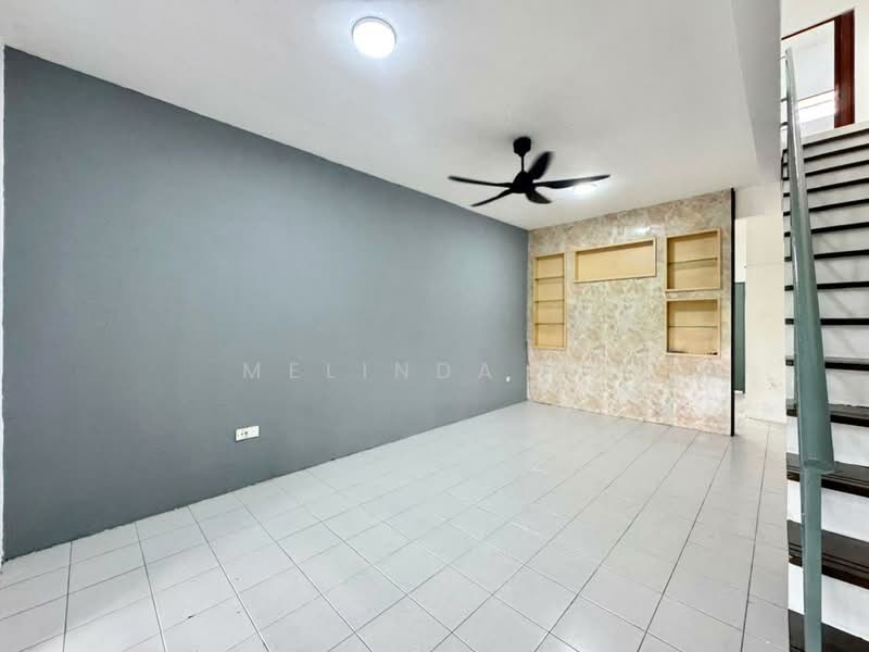 Rumah Teres 2 Tingkat untuk Dijual di Taman Scientex Kulai (Sedenak) - Melinda Ee - Living Room - PropertyGuru.com.my