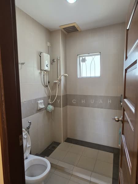 Rumah Berkembar untuk Dijual di Ukay Perdana (Ulu Kelang) - Cindy Chuah - Bathroom - PropertyGuru.com.my