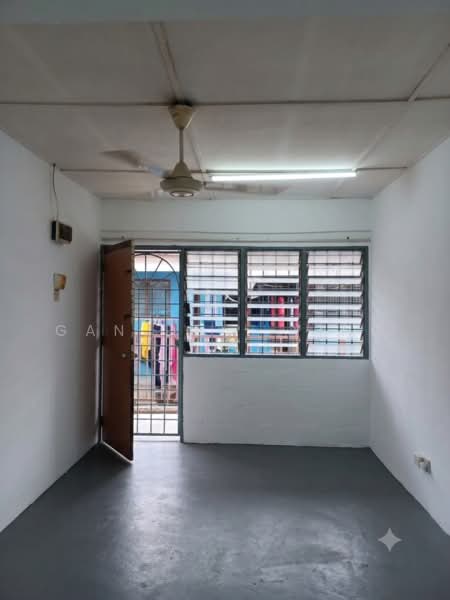 Rumah Flat untuk Dijual di Puchong Permai - Gan De - Ying - Interior - PropertyGuru.com.my