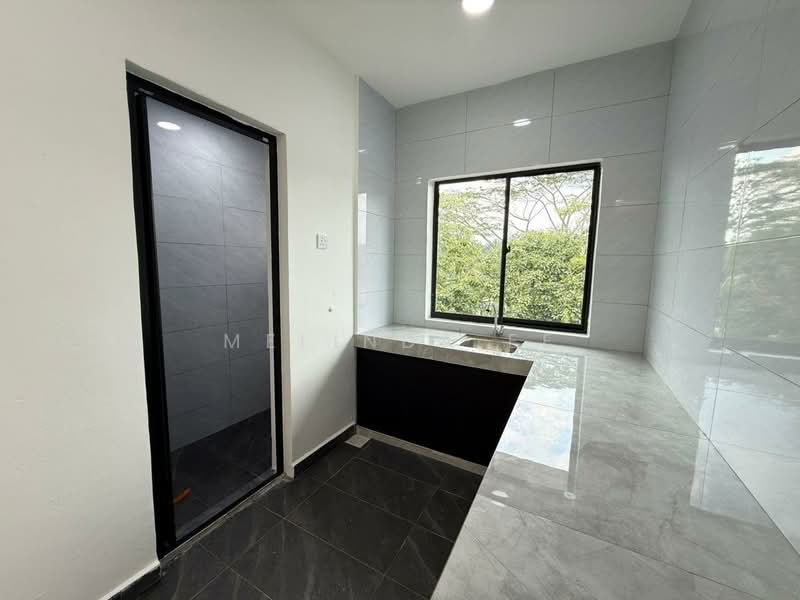 Rumah Flat untuk Dijual di Pangsapuri Nuri - Melinda Ee - Kitchen - PropertyGuru.com.my