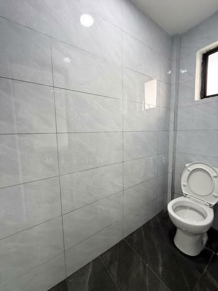 Rumah Flat untuk Dijual di Pangsapuri Nuri - Melinda Ee - Bathroom - PropertyGuru.com.my