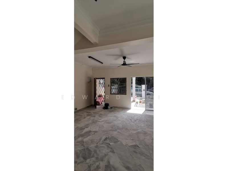 2-storey Terraced House for Sale in Bukit Indah (Ampang) - Edward Ooi - Living Room - PropertyGuru.com.my