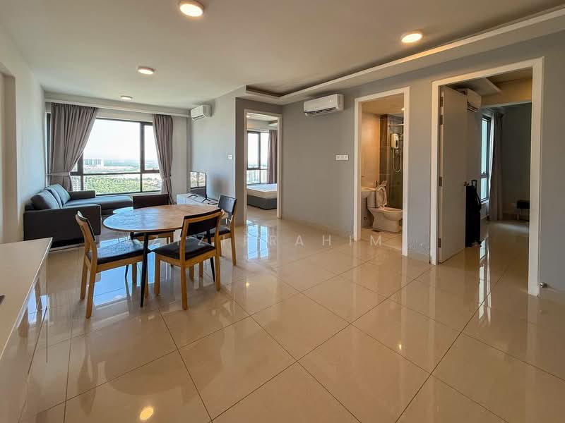 Servis Apartment untuk Disewa di Eclipse Residence @ Pan'gaea - Azizirrahim . - Living Room - PropertyGuru.com.my