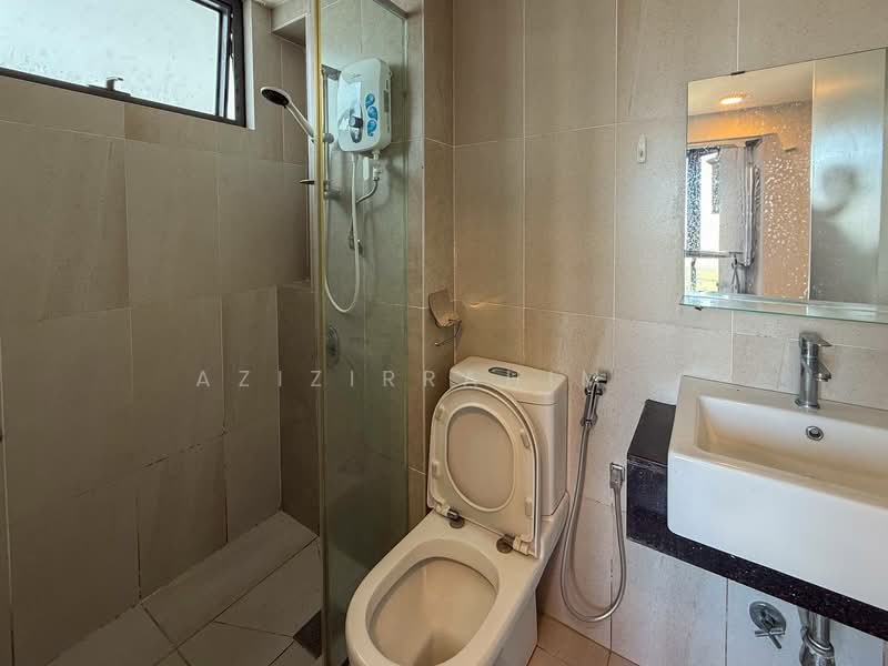 Servis Apartment untuk Disewa di Eclipse Residence @ Pan'gaea - Azizirrahim . - Bathroom - PropertyGuru.com.my