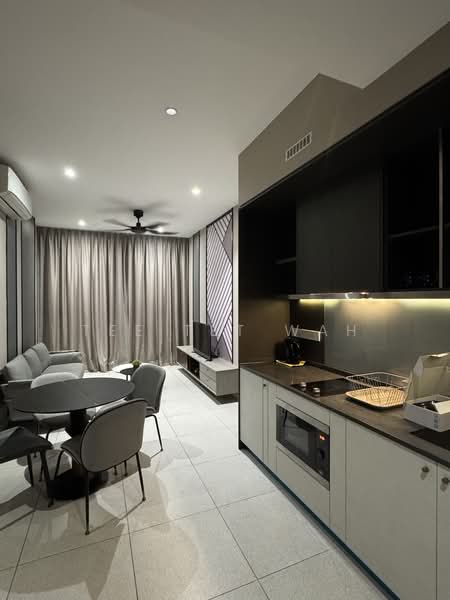 Servis Apartment untuk Disewa di Millerz Square Serviced Residence - Tee Tet Wah - Living Room - PropertyGuru.com.my