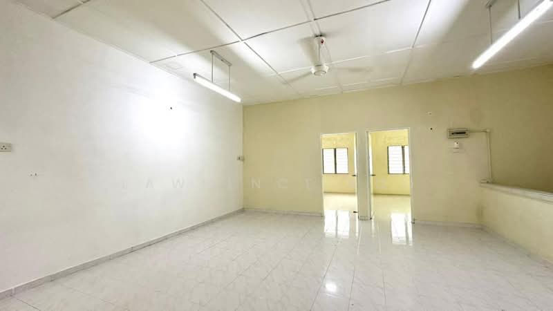 Shop / Office for Sale in Krubong (Melaka) - Lawrence Koo - Interior - PropertyGuru.com.my