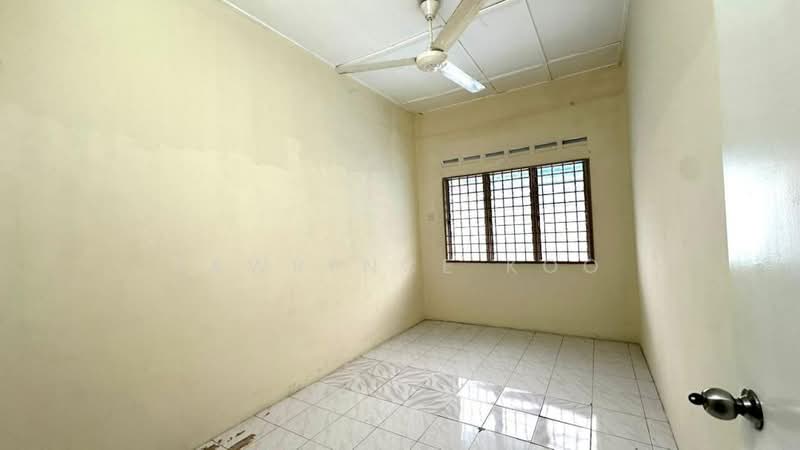 Shop / Office for Sale in Krubong (Melaka) - Lawrence Koo - Interior - PropertyGuru.com.my