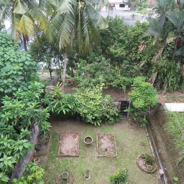 Rumah Teres 4 Tingkat untuk Dijual di Ampang (Selangor) - Mohd Aizat Saiful Bahri - Garden - PropertyGuru.com.my