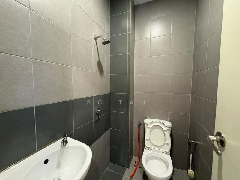 Kondominium untuk Disewa di Trinity Pentamont - BC TAN - Bathroom - PropertyGuru.com.my