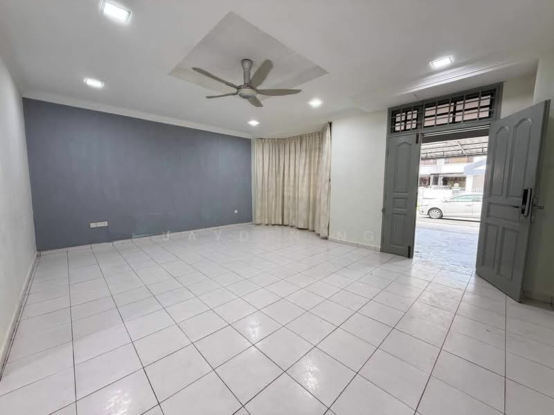 2-storey Terraced House for Sale in Taman Daya (Johor Bahru) - Jayden Ng - Living Room - PropertyGuru.com.my