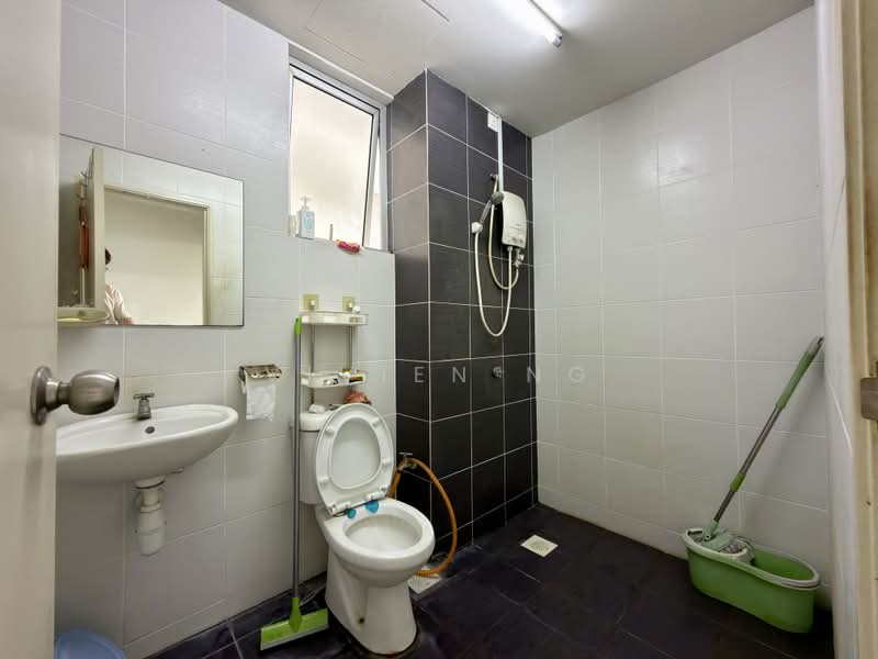 Service Residence for Sale at Maxim Residences - Vivien Ng - Bathroom - PropertyGuru.com.my