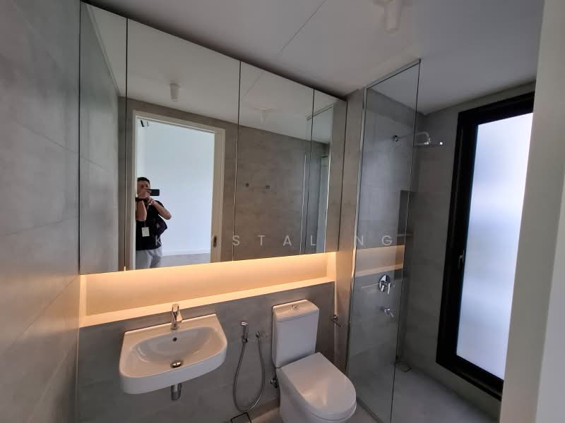 Service Residence for Rent at Jendela Residences - Krystal Ng - Bathroom - PropertyGuru.com.my