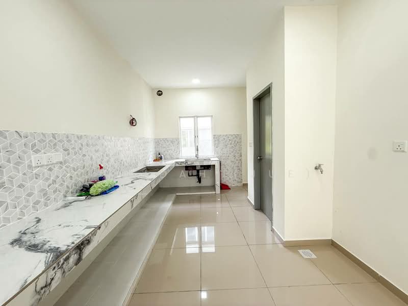 Terraced House for Sale in Sepang (Selangor) - JUMIDAH (JUE) - Kitchen - PropertyGuru.com.my