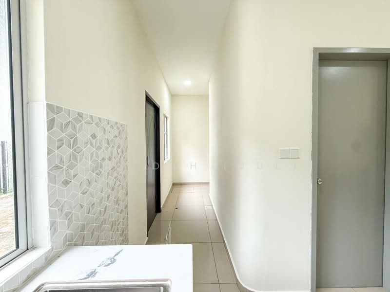 Terraced House for Sale in Sepang (Selangor) - JUMIDAH (JUE) - Corridor - PropertyGuru.com.my