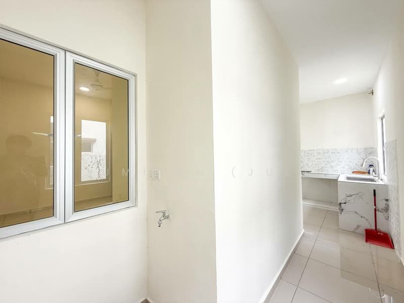 Terraced House for Sale in Sepang (Selangor) - JUMIDAH (JUE) - Kitchen - PropertyGuru.com.my