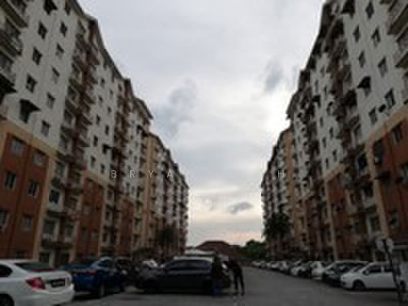 Apartment for Rent at Pangsapuri Seri Kayan - Bryan Yeoh - Exterior - PropertyGuru.com.my