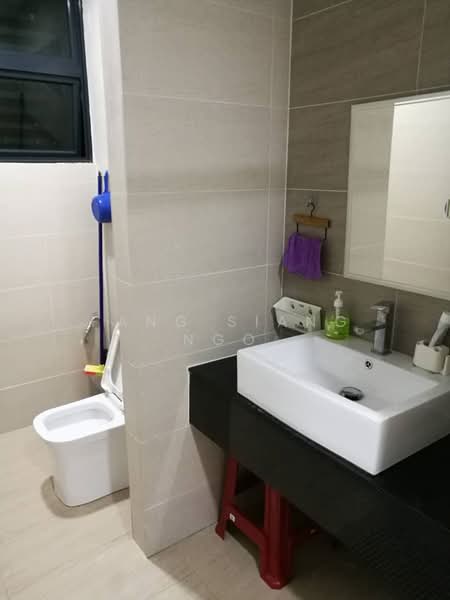 Pangsapuri untuk Dijual di Tribeca Condominium and Suites - Fang Siang Ngo - Bathroom - PropertyGuru.com.my