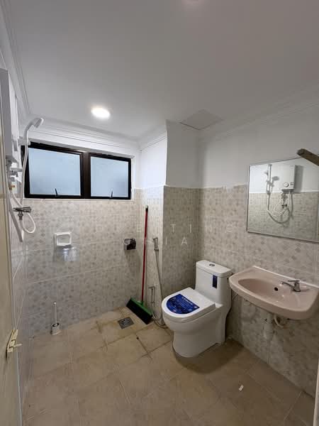 Condominium for Rent at Vista Komanwel C - Yoke Ting Chia - PropertyGuru.com.my