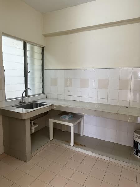 Kondominium untuk Dijual di Nusa Mewah Villa Condominium - Kelly Yong Lee Ming - Kitchen - PropertyGuru.com.my