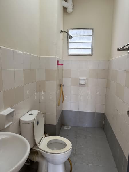 Kondominium untuk Dijual di Nusa Mewah Villa Condominium - Kelly Yong Lee Ming - Bathroom - PropertyGuru.com.my
