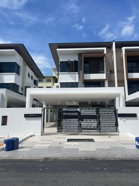 Rumah Berkembar untuk Dijual di Kota Kinabalu (Sabah) - Voca Kun - Exterior - PropertyGuru.com.my