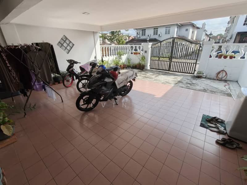 2-storey Terraced House for Sale in Taman Putri Kulai (Kulai) - Kevin Ho - Exterior - PropertyGuru.com.my