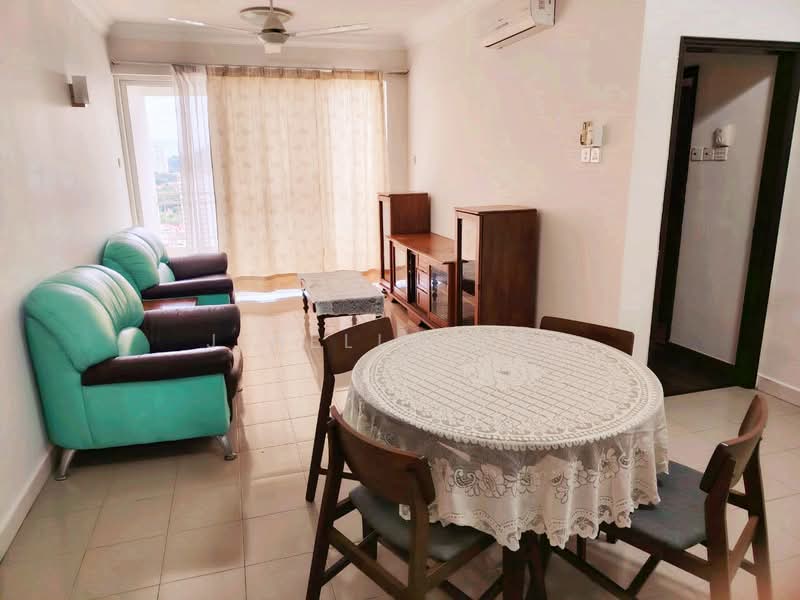 Kondominium untuk Disewa di Gurney Park Condominium - Jinelle Ong - Living Room - PropertyGuru.com.my