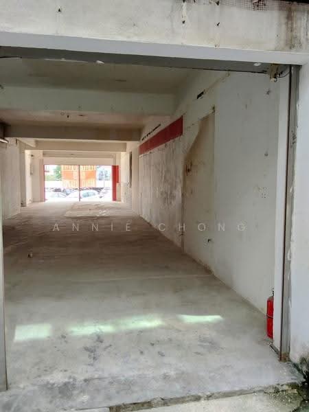 Kedai / Pejabat untuk Disewa di Bandar Puteri Puchong (Puchong) - Annie Chong - Entrance - PropertyGuru.com.my
