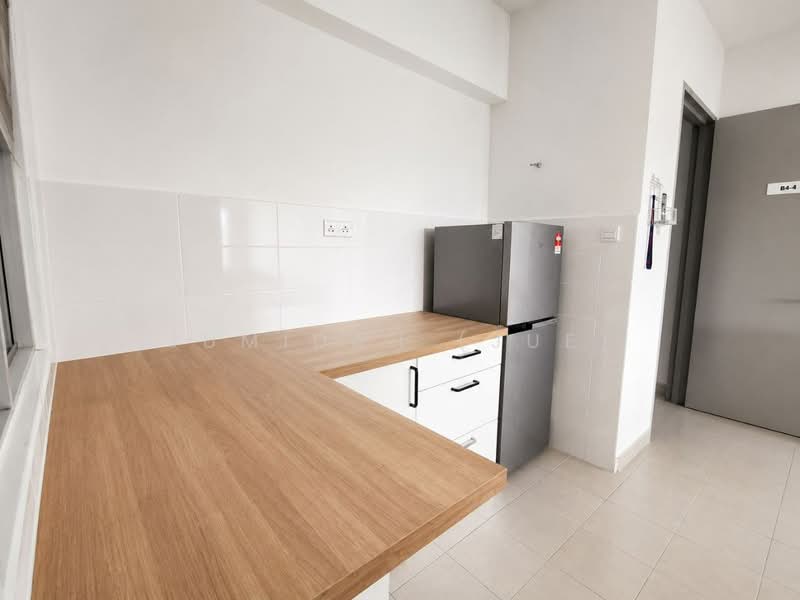 Apartment for Rent at Putra 1 - JUMIDAH (JUE) - Kitchen - PropertyGuru.com.my