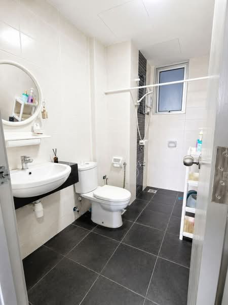 Apartment for Rent at Putra 1 - JUMIDAH (JUE) - Bathroom - PropertyGuru.com.my