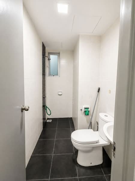Apartment for Rent at Putra 1 - JUMIDAH (JUE) - Bathroom - PropertyGuru.com.my