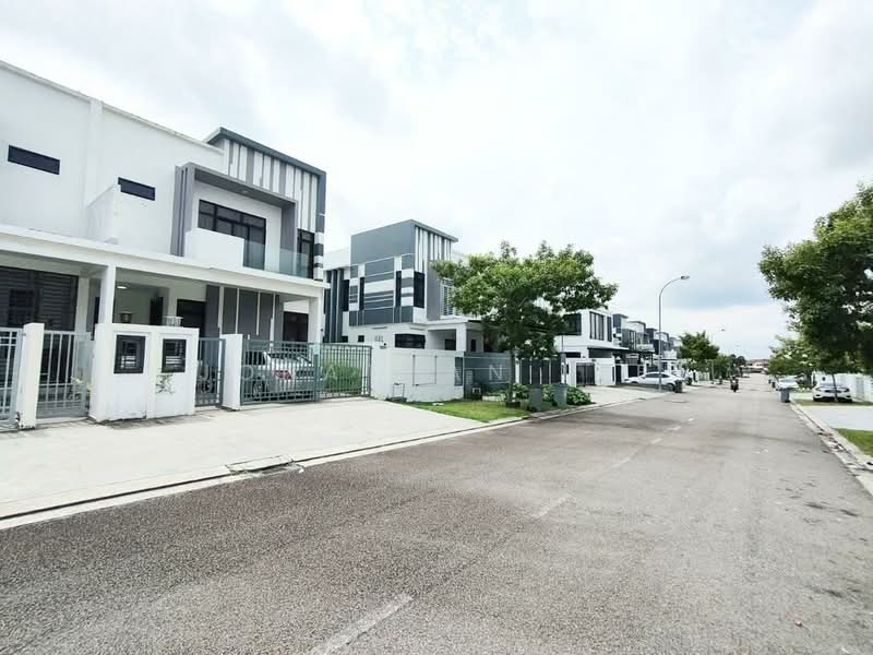 Rumah Kluster untuk Dijual di Bukit Indah (Iskandar Puteri (Nusajaya)) - Jonathan Lee - Exterior - PropertyGuru.com.my