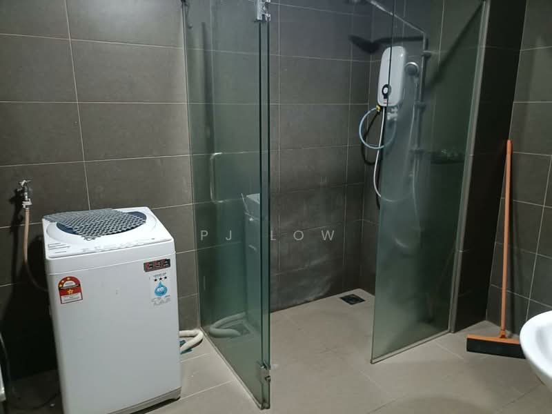 Condominium for Rent at Mutiara Ville - PJ Low - Bathroom - PropertyGuru.com.my
