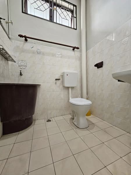 Rumah Berkembar untuk Dijual di Taman Ria Indah (Sungai Petani) - YY Koay - Bathroom - PropertyGuru.com.my