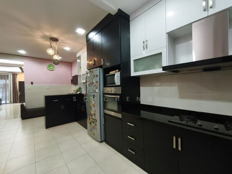 Rumah Teres untuk Dijual di Taman Mutiara Rini (Skudai) - SC Cheng - Kitchen - PropertyGuru.com.my