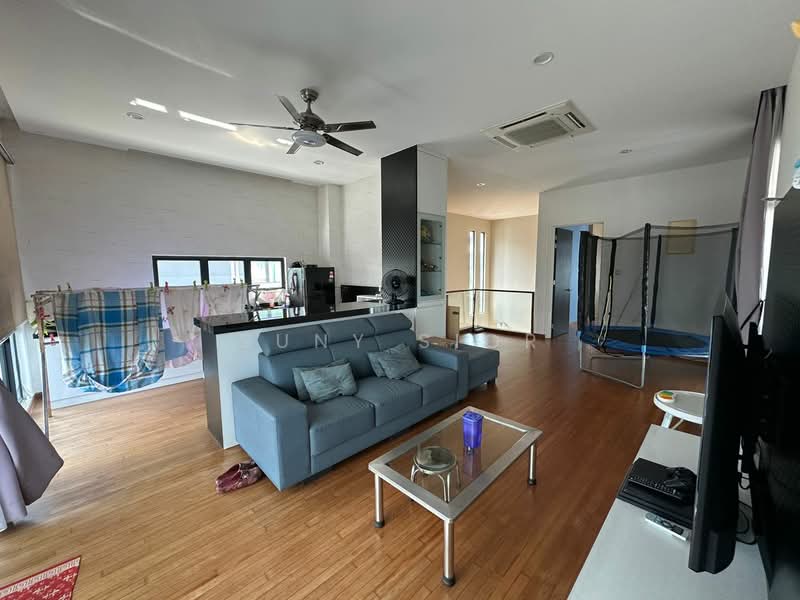 Bungalow for Sale in Senibong Cove (Masai) - Suny Sior - Living Room - PropertyGuru.com.my