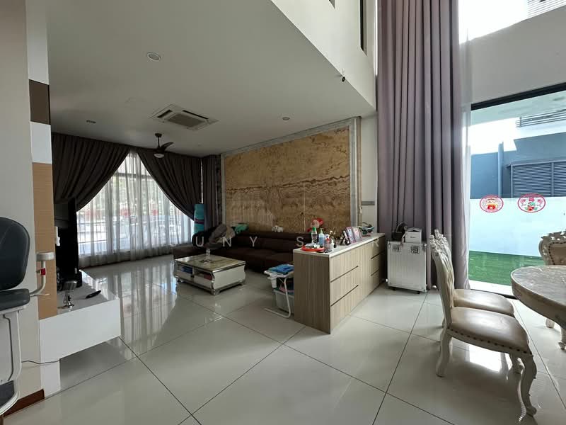 Bungalow for Sale in Senibong Cove (Masai) - Suny Sior - Living Room - PropertyGuru.com.my