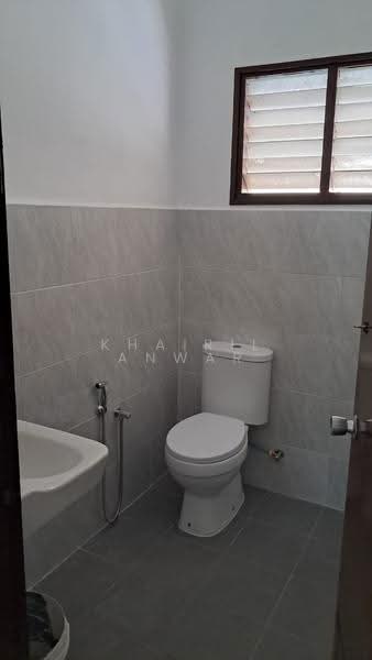 Shop / Office for Rent in Taman Tun Dr Ismail (Kuala Lumpur) - Khairil Anwar Sirajudin - Bathroom - PropertyGuru.com.my