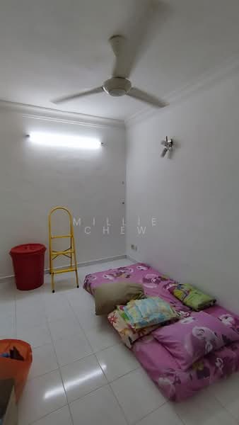 Apartment for Sale at Taman Seri Hijau - Millie Chew - Bedroom - PropertyGuru.com.my