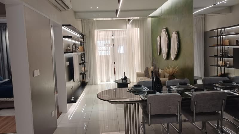 Servis Apartment untuk Dijual di M Aurora - Jake Poh - Living Room - PropertyGuru.com.my