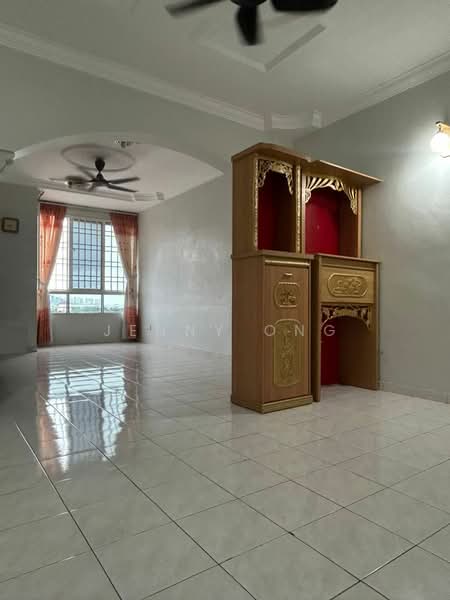 Apartment for Sale at Pangsapuri Seri Cemerlang - Jenny Ong - Living Room - PropertyGuru.com.my