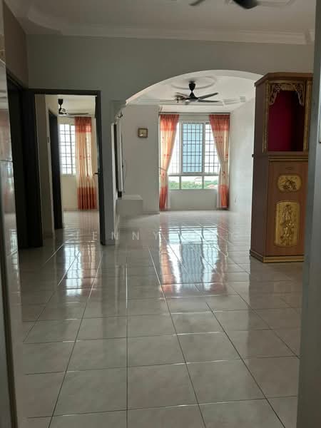 Apartment for Sale at Pangsapuri Seri Cemerlang - Jenny Ong - Living Room - PropertyGuru.com.my